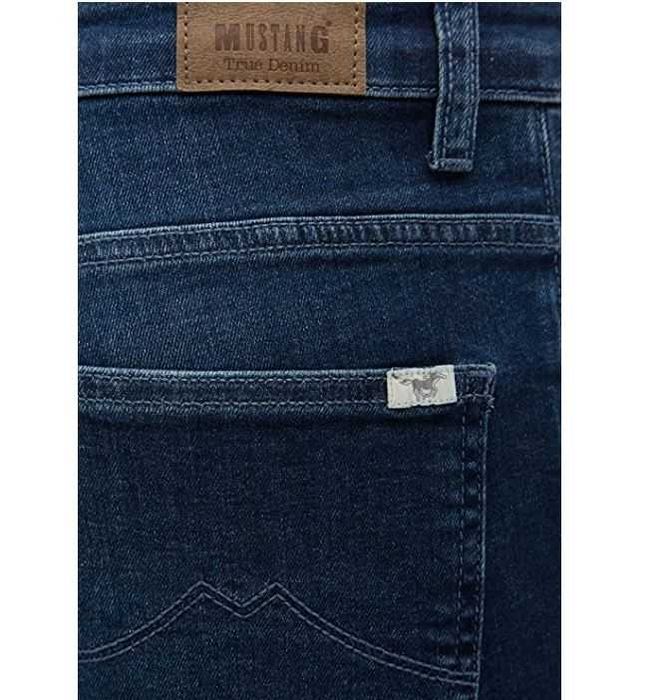 Jeans scurti Regular Fit Mustang