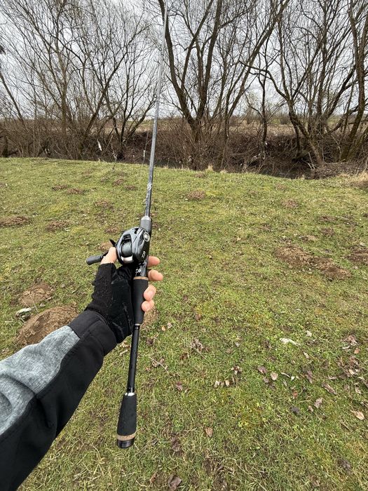 Combo baitcasting Daiwa Tatula