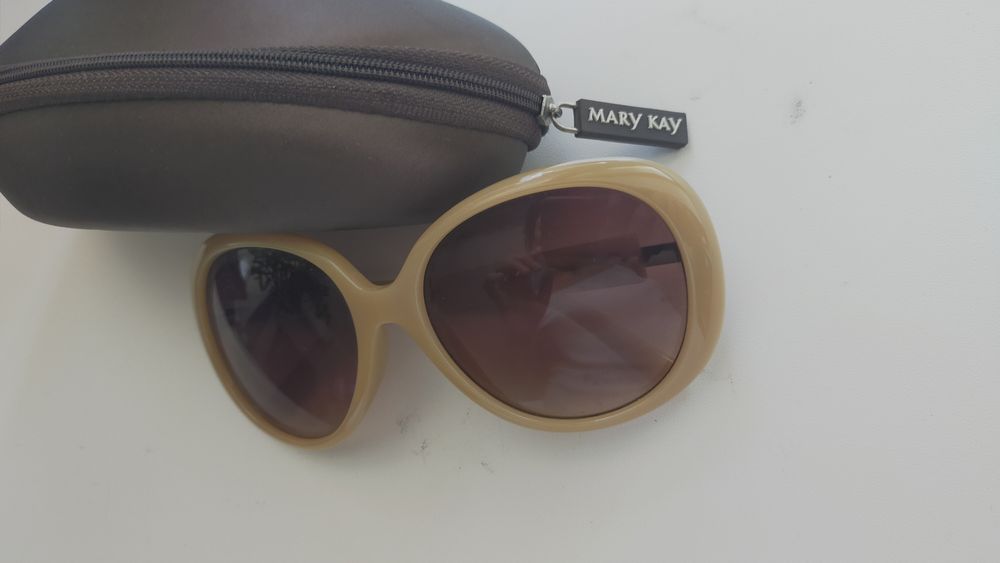 Продам очки мери кей