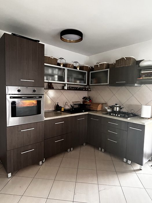 Mobila de bucatarie cu electrocasnice