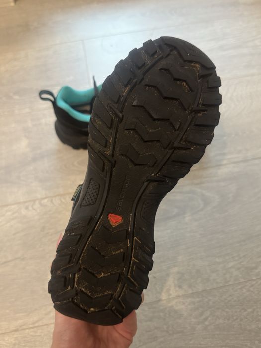 Спортни обувки Salomon Gore-Tex 38