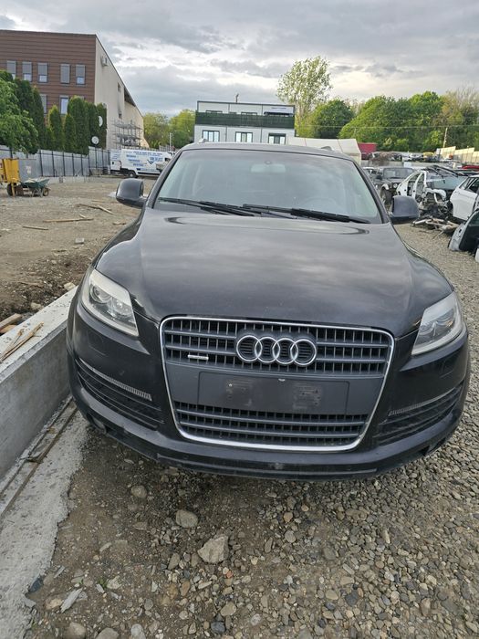 Dezmembrez Audi Q7 3.0TDI cod motor BUG 171KW an 2007 Italia