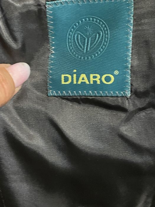 Costum  elegant barbati