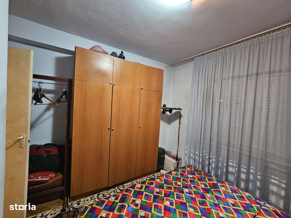 Apartament 4 camere etaj 2 strada Ion Creanga