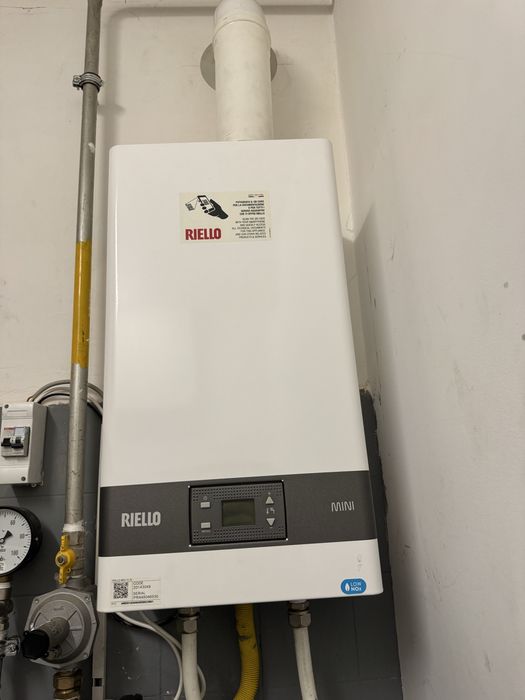 Газов бойлер (метан)Riello mini