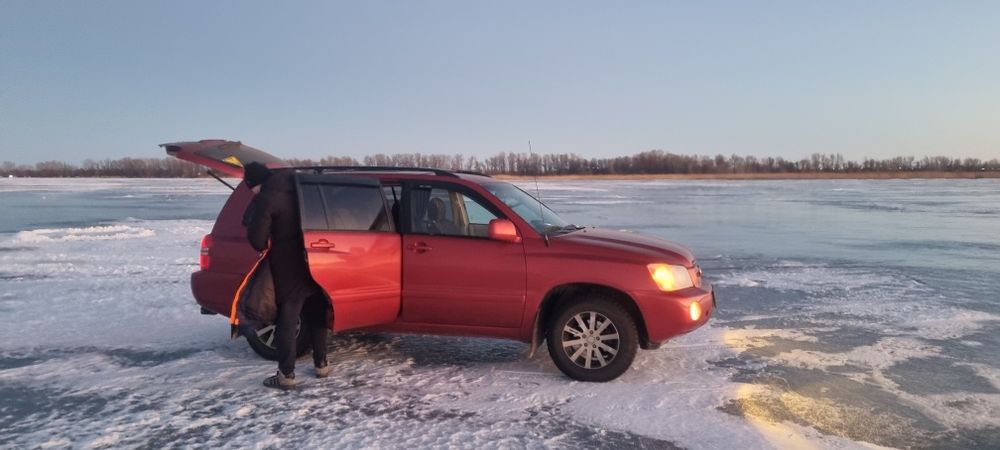 Продам таета хайландер