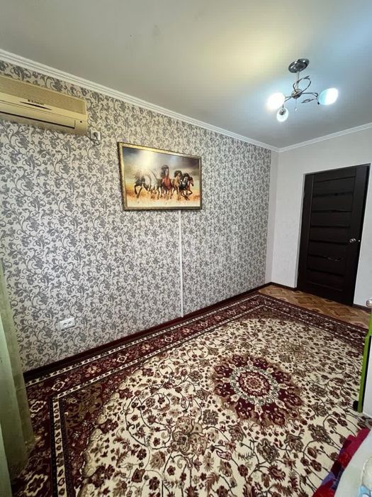 Продам 4ком.квартиру на Тургеньева