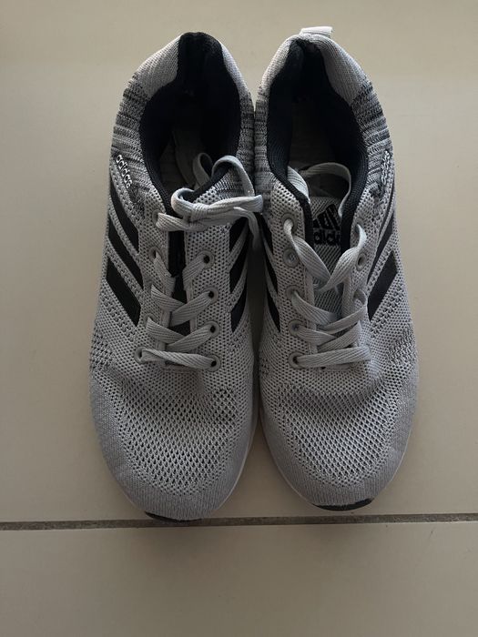 Продам несколько обуви