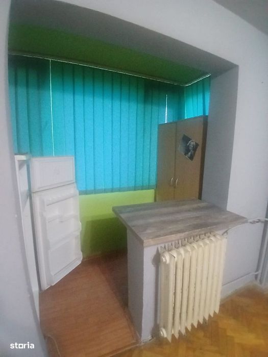 De vanzare apartament 3 camere zona Dacia