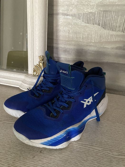 Asics Nova Surge 2
