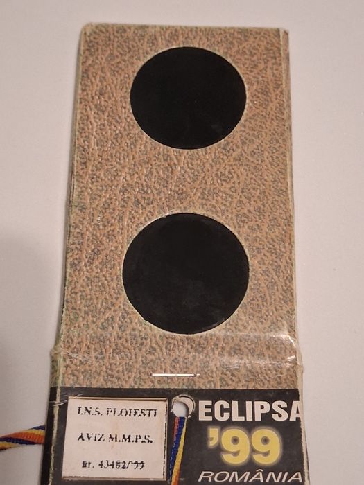 Ochelari eclipsă solară