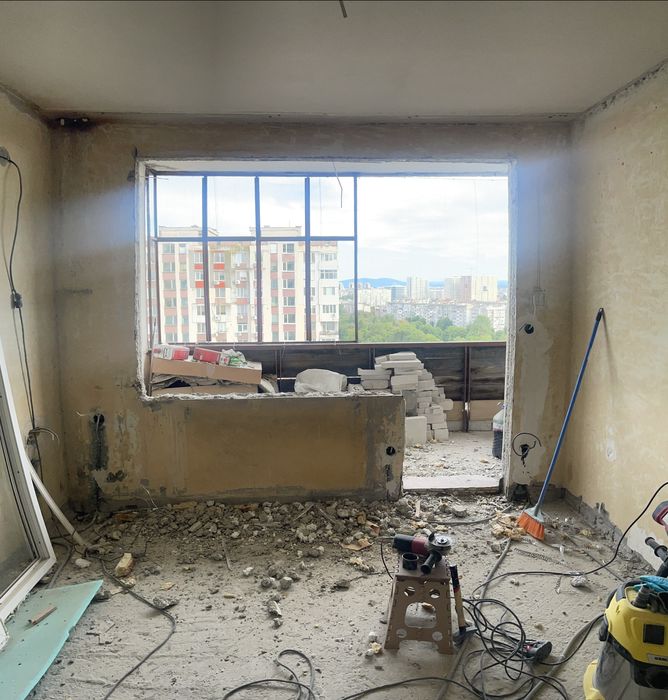 Продавам алуминиева врата и прозорец