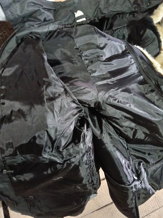 продам куртку тёплую