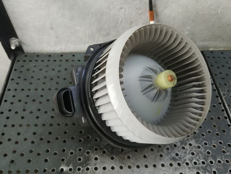 aeroterma 2.0 b  toyota rav-4 3 2008  272700-8044