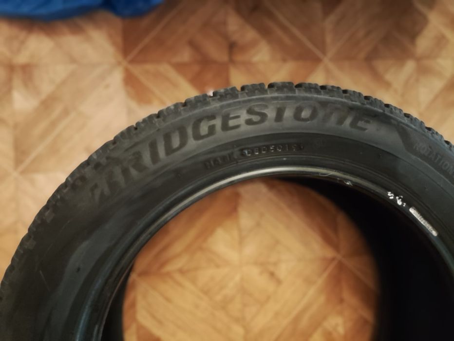 Шины Bridgestone зимние бу