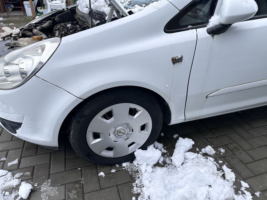 Dezmembrez Opel Corsa D 1.3cdti 2008