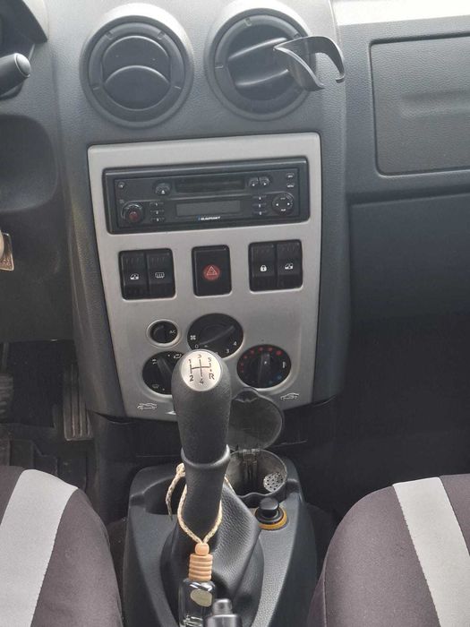 Dacia Logan 1.5 dci berlina, 139 000 km, inchidere centralizata.