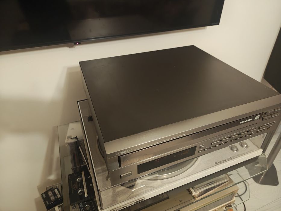 Yamaha cdc 675 cd player