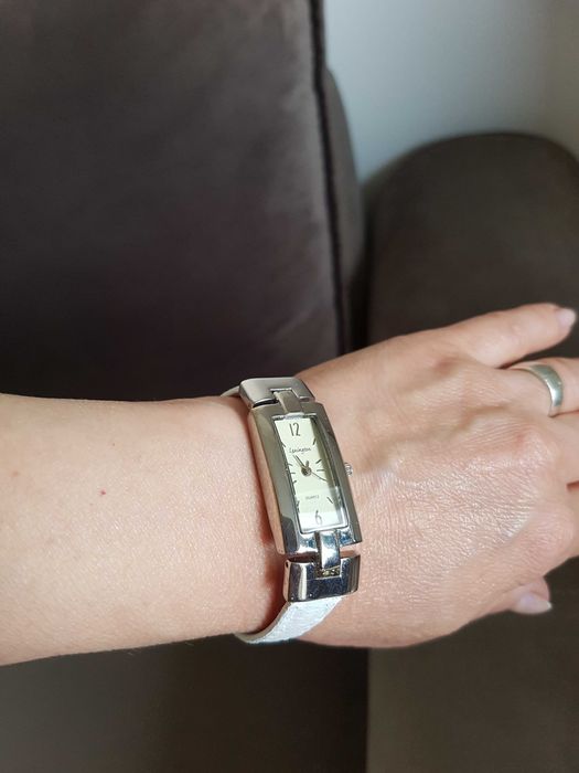 Дамски часовници.