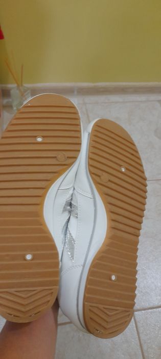 TENDENZ маратонки,обувки 38 номер