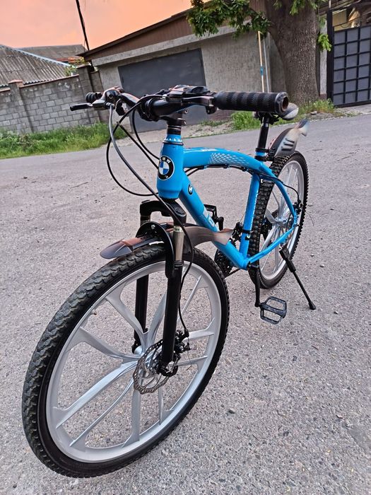 Продам скоростной велосипед фирмы БМВ 26 размер колеса