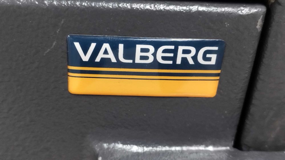 Стара метална каса VALBERG Bastion 80 - Метален сейф