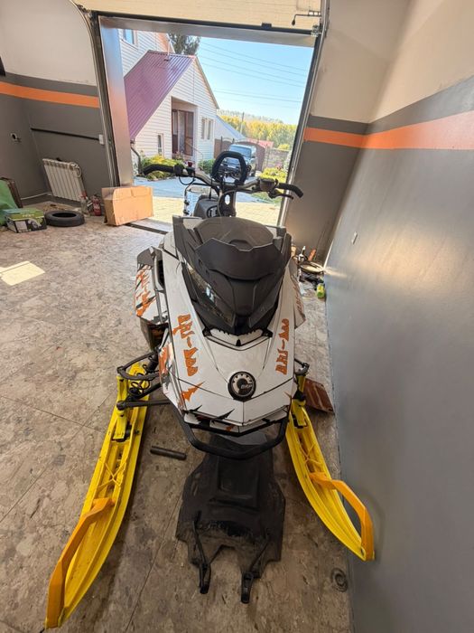 Снегоход summit 850etec