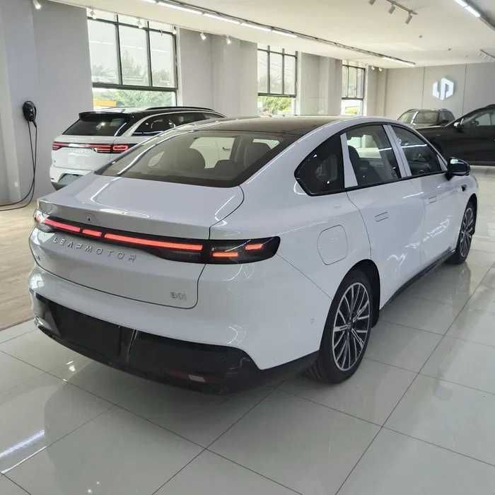 Leapmotor B01 650Km Smart  naqd va nasiya savdo supper narxlarda