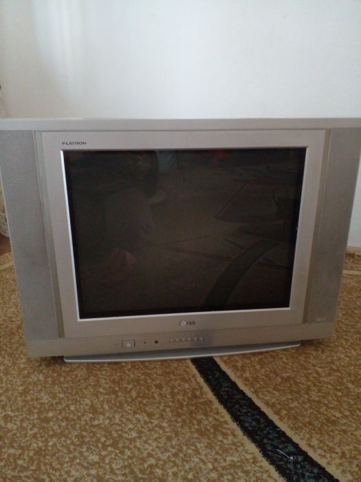 Телевизор LG в хорошем состоянии б/у