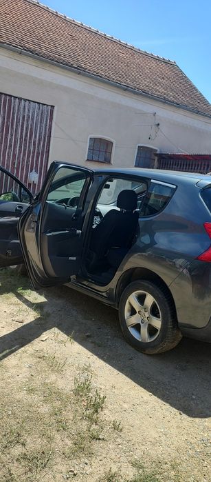 Autoturism Peugeot 3008