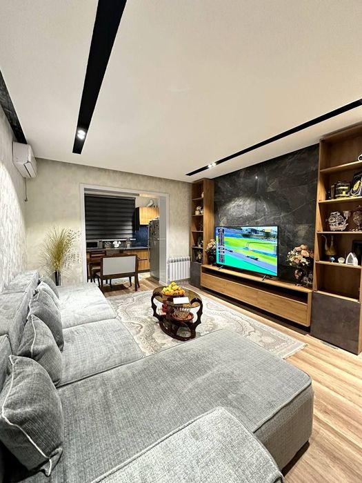 Мирабадский район ул.Ойбек шох мед, 4х комнатная квартира меблирована