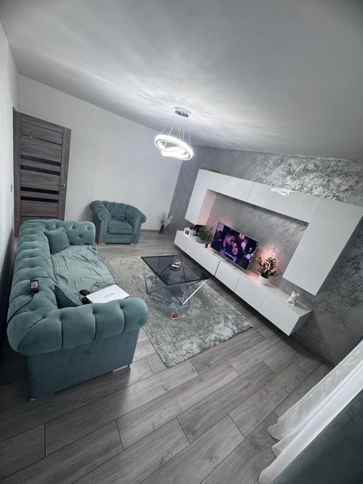 Vand apartament 2 camere renovat