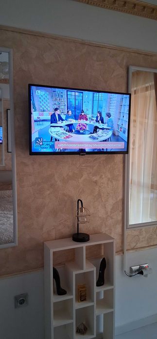 Телевизор 32 инча