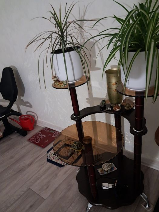 Подставка для цветов