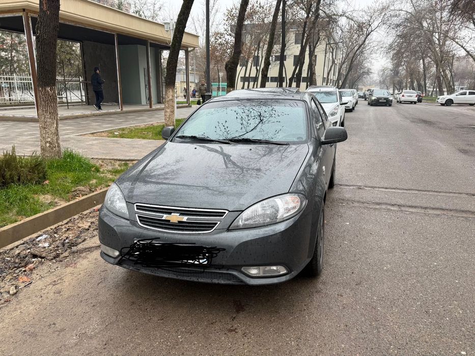 Gentra 3-позитция сотилади