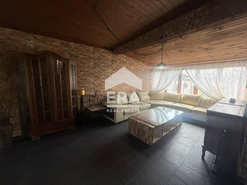 Дава се под наем Къща в с. Щръклево, Област Русе - 500 кв.м за 548.25 € - Снимка #3