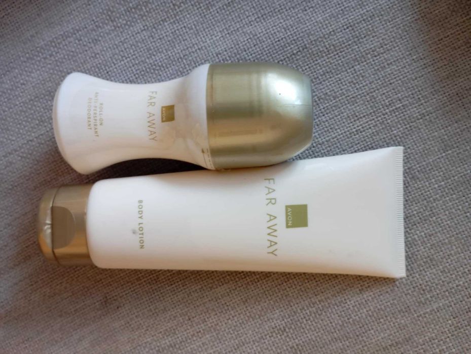 Душ гелове, лосиони, спрейове,  кремове за лице и тяло.