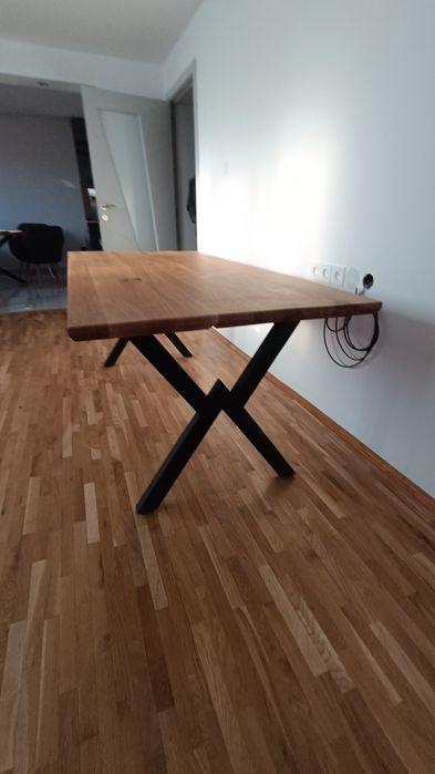 Маса от дъб масив