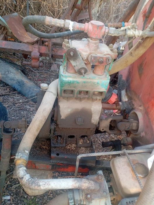 Опрыскиватель сельхозмаш