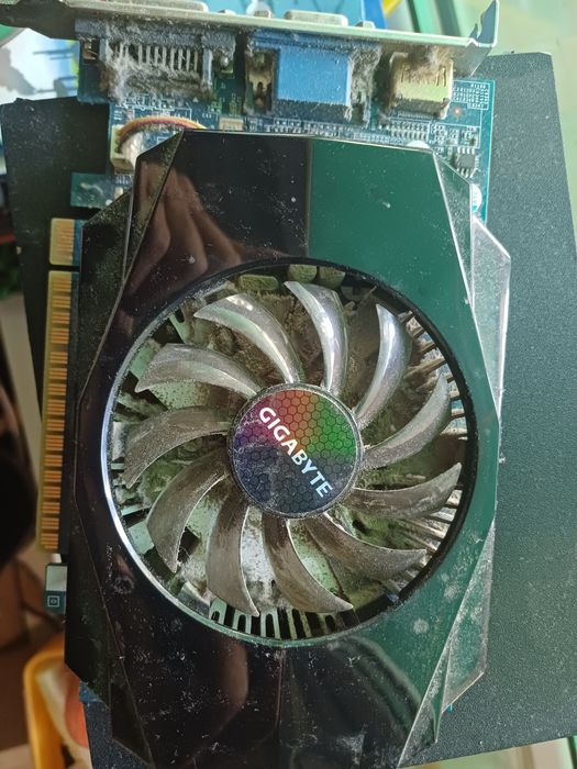 Продам видиокарту GT 730