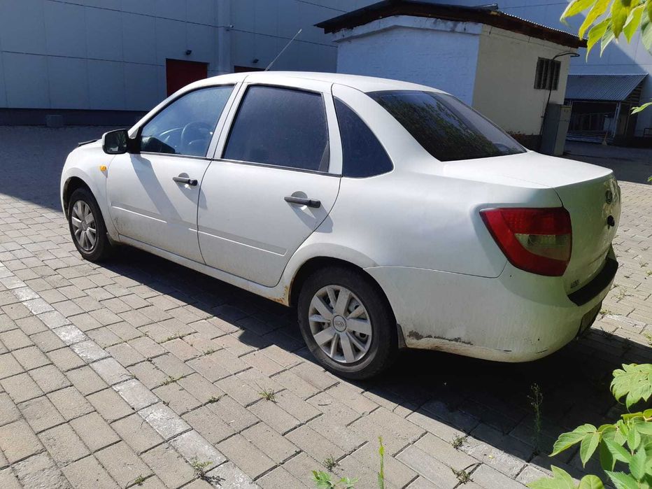 СРОЧНАЯ ПРОДАЖА! Lada Granta 2014 г.в