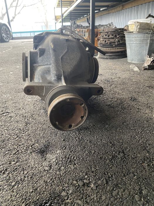 Задник блок редуктора X5 E53