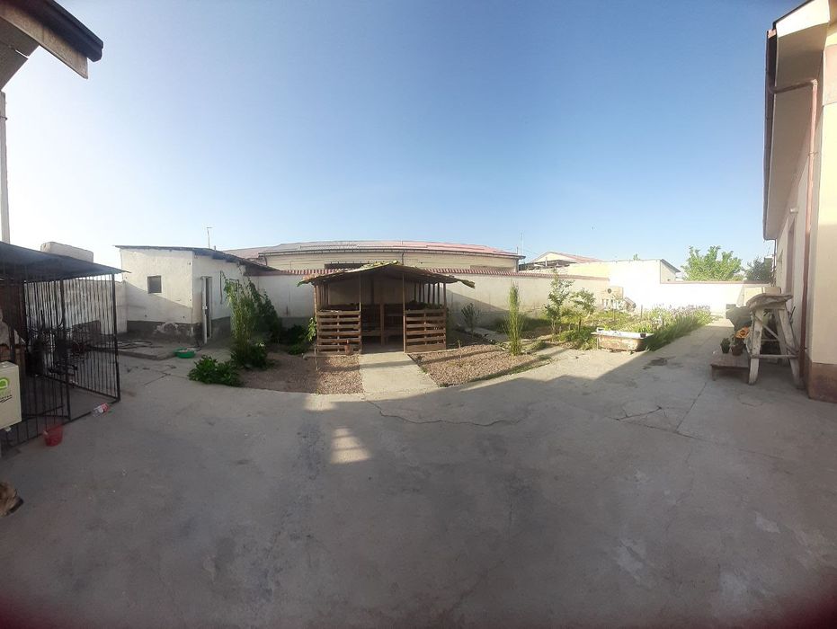 Коттедж , В Ахангаране.