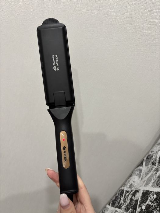 Продам новый стайлер-гофре Vitek