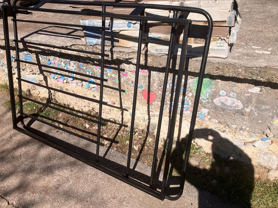 Железен багажник за daihatsu feroza