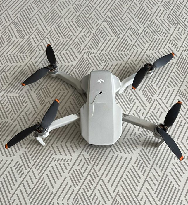 Drona DJI Mini 2 Fly More Combo