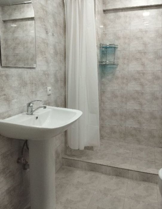 Chilonzorda, Novza metro yaqinida 2 xonali shinam uy.