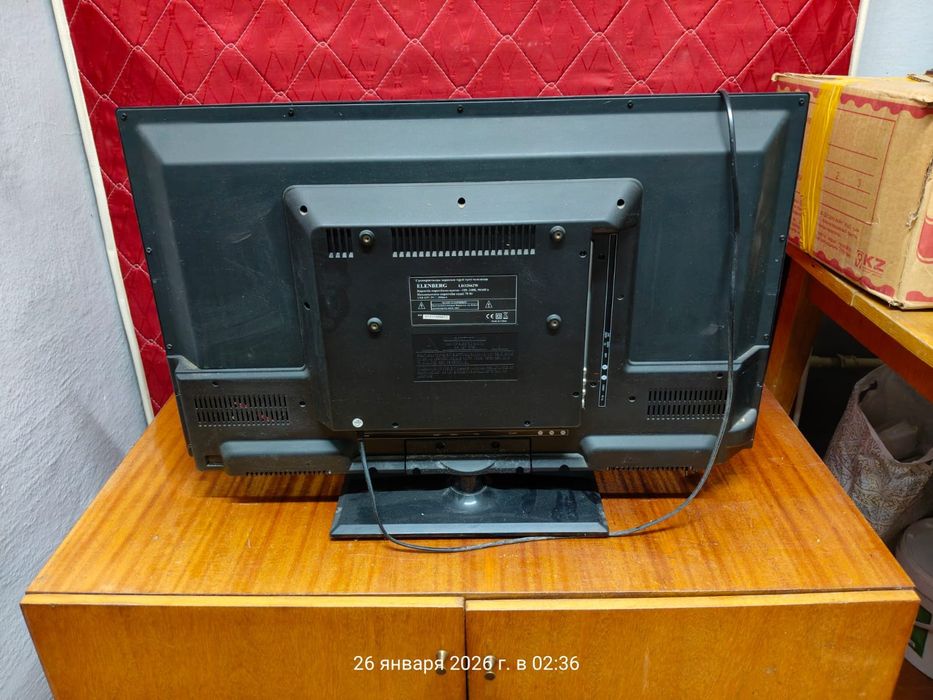 Телевизор плоский Elenberg чёрный LD32S62W