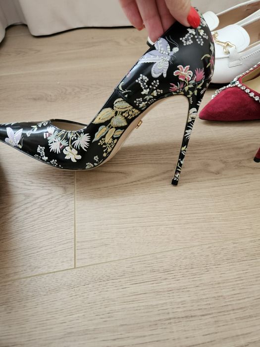 Pantofi Le silla noi