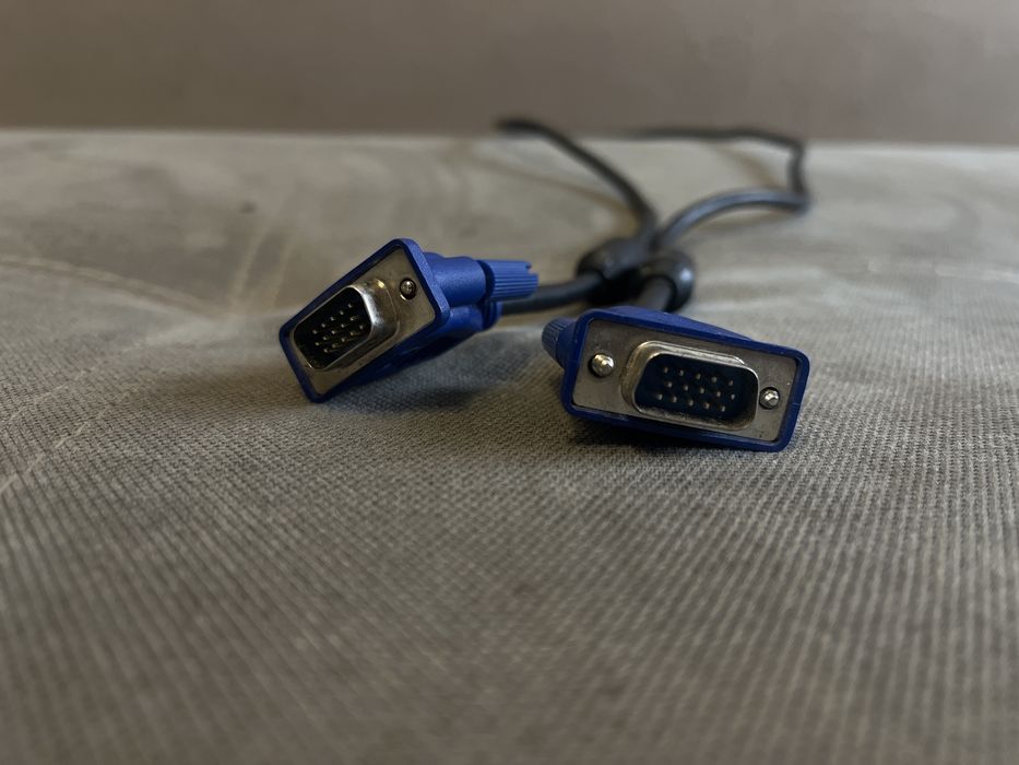 Кабель VGA (Video Graphics Array)